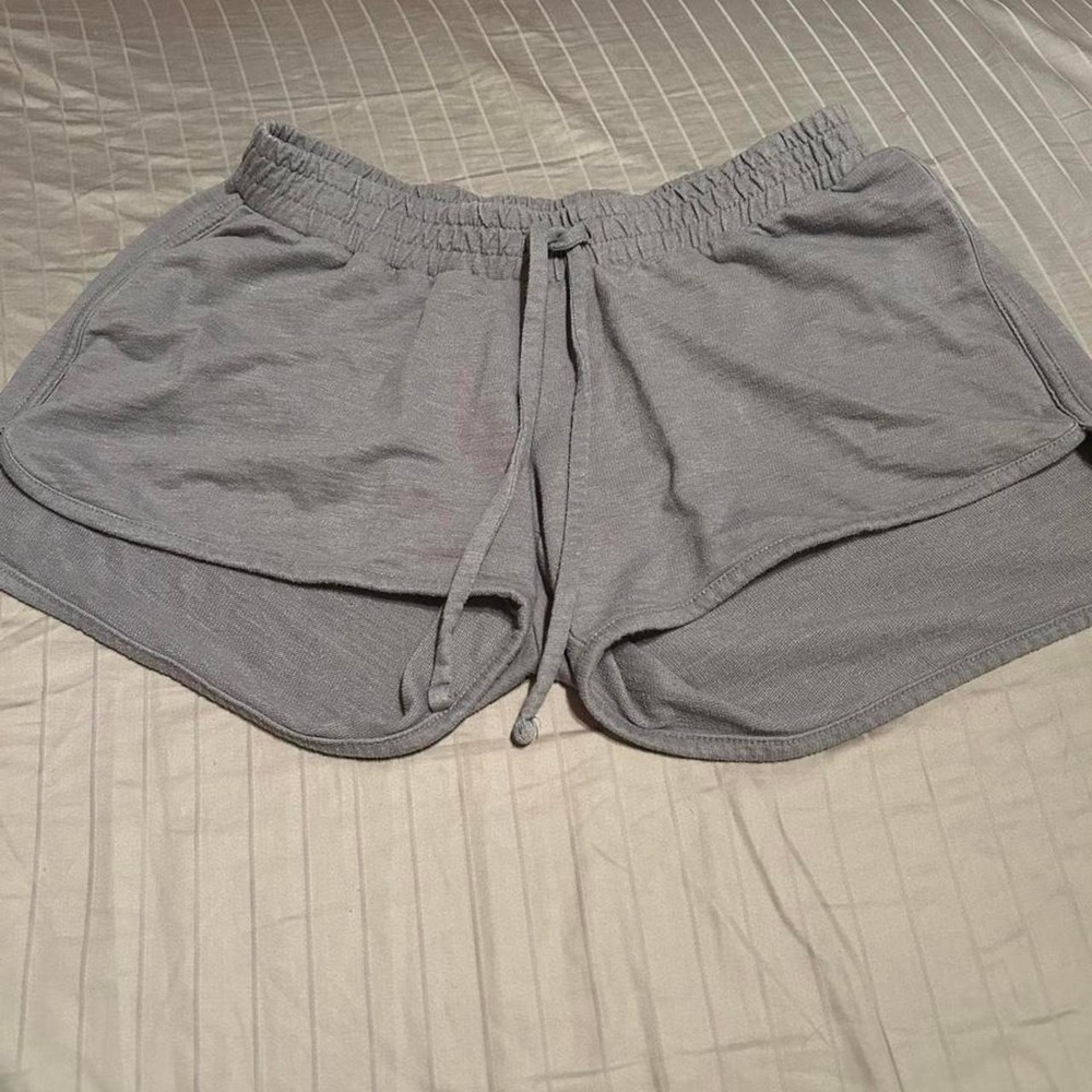 gray maternity shorts